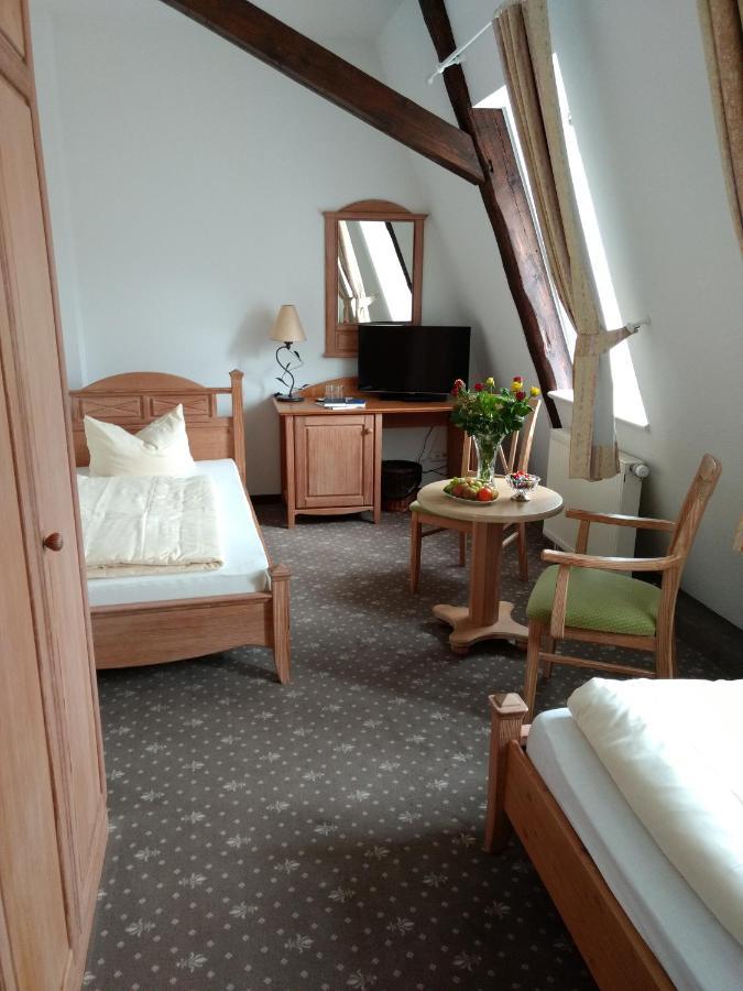Lindenhof / Gastehaus An Der Teufelsmauer Hotel Thale Luaran gambar