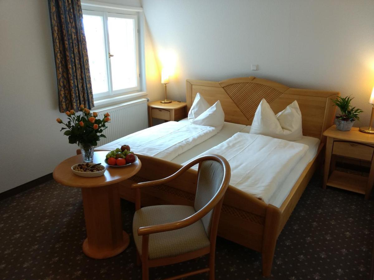 Lindenhof / Gastehaus An Der Teufelsmauer Hotel Thale Luaran gambar